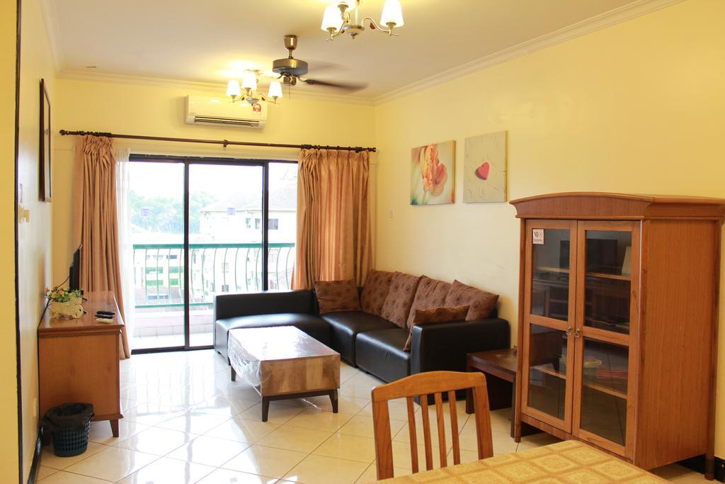 Marimari Marina Service Condo Kota Kinabalu Exterior foto