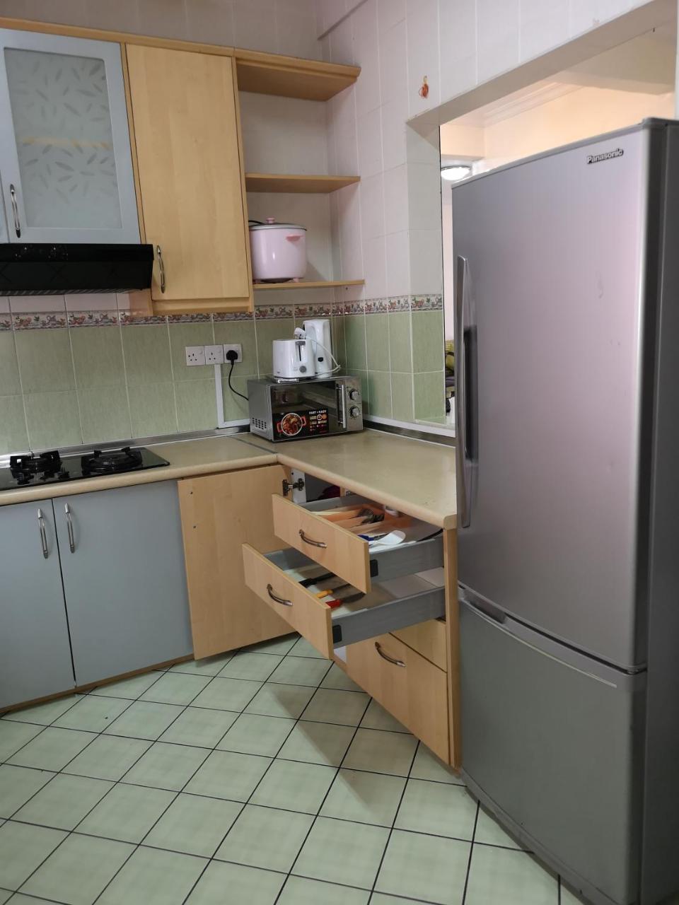Marimari Marina Service Condo Kota Kinabalu Exterior foto